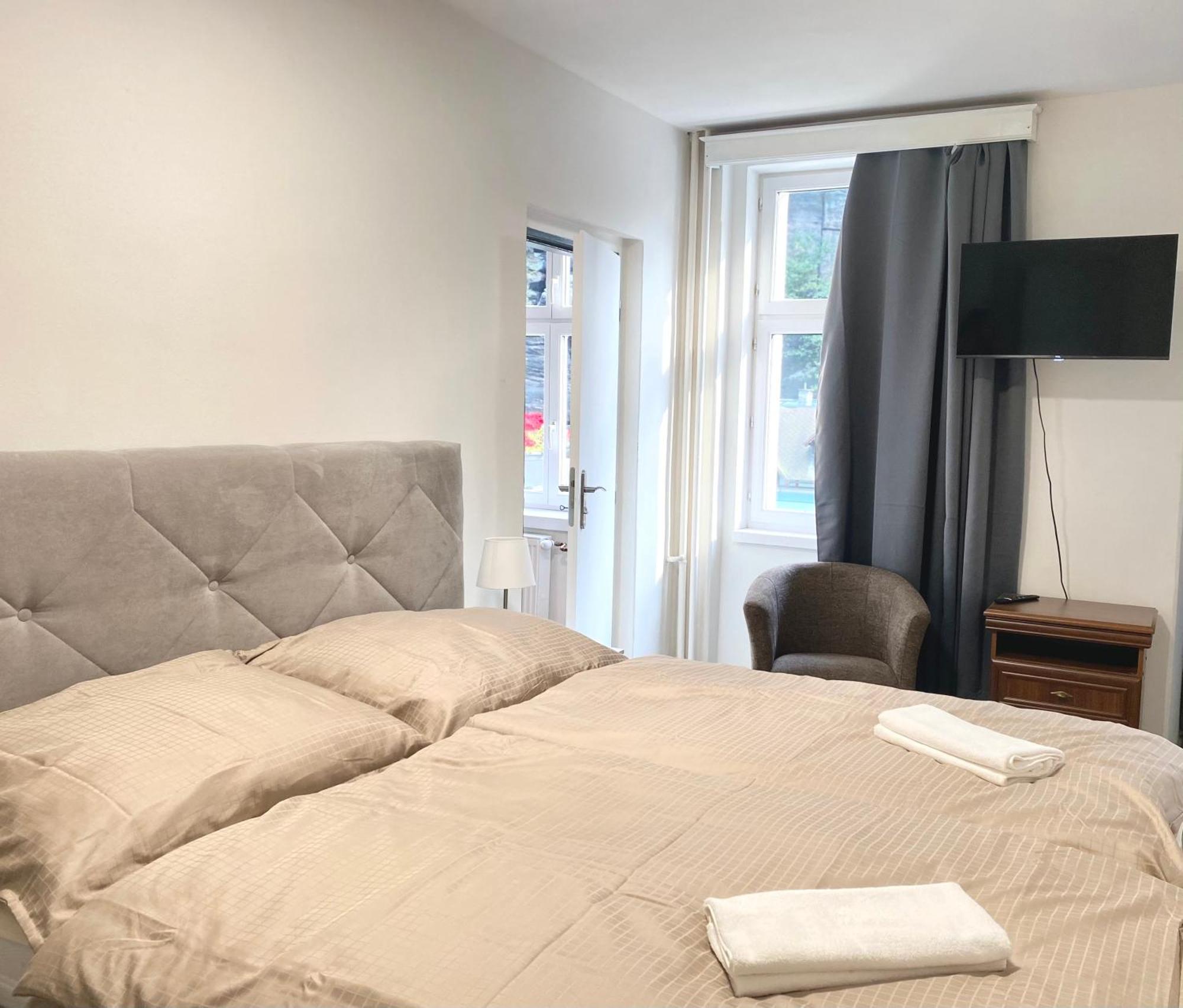 Doppelzimmer mit Balkon